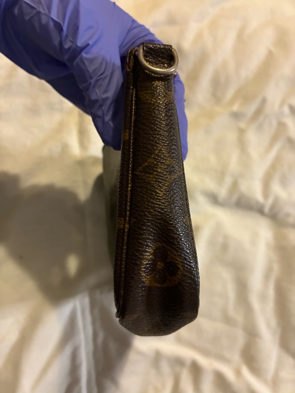 Louis Vuitton Monogram Pochette with crossbody strap - Picture 4 of 11